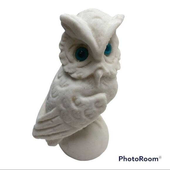 Vintage Pair of Alabaster Owls- Salt Stone 🦉 Figurines - Picture 2 of 5